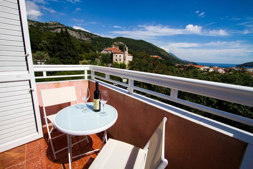 Dom Apartments Budva Exteriör bild